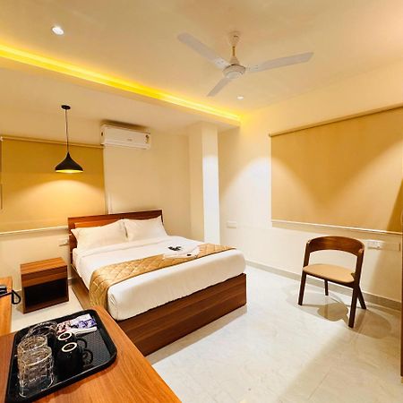 Hotel Star Avenue - Indiranagar Bangalore Exterior foto